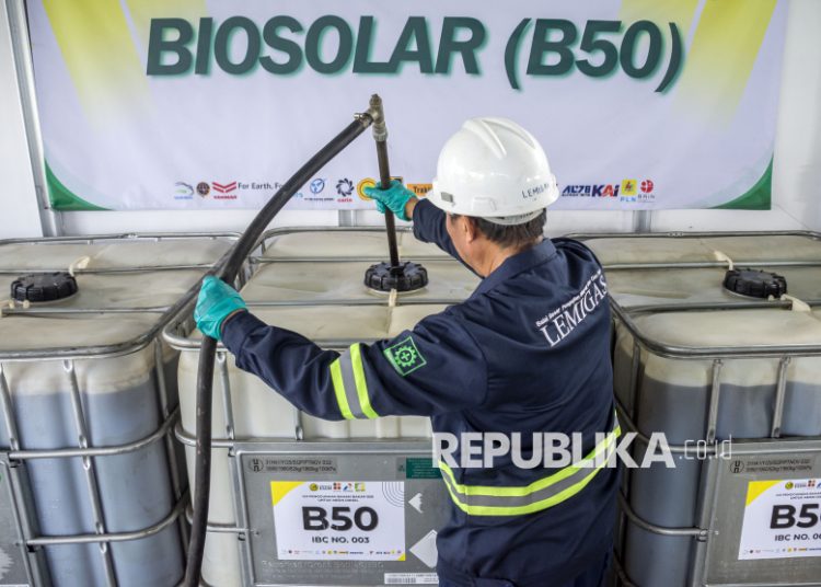 IESR Minta Pemerintah Hitung Ulang Biaya dan Risiko B50