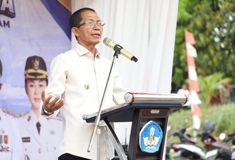Amsakar Gandeng Gubernur Ansar Letakkan Batu Pertama SMKN 13 Batam, Tegaskan Pendidikan Jalan Pintas Angkat Derajat Sosial