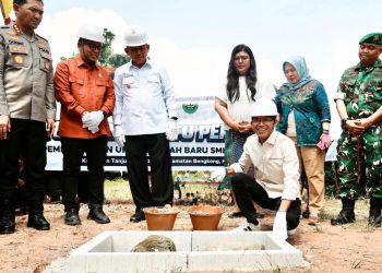Peletakan Batu Pertama SMKN 13 Batam, Amsakar: Pendidikan Jalan Transformasi Menuju Batam Maju