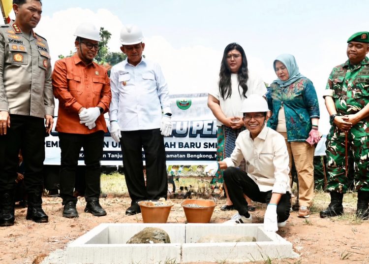 Peletakan Batu Pertama SMKN 13 Batam, Amsakar: Pendidikan Jalan Transformasi Menuju Batam Maju