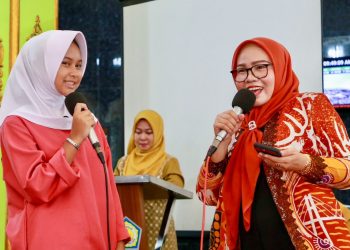 Bina Budi Pekerti Pelajar Belakangpadang, Erlita Amsakar Tekankan Stop Bullying dan Bijak Bermedia Sosial