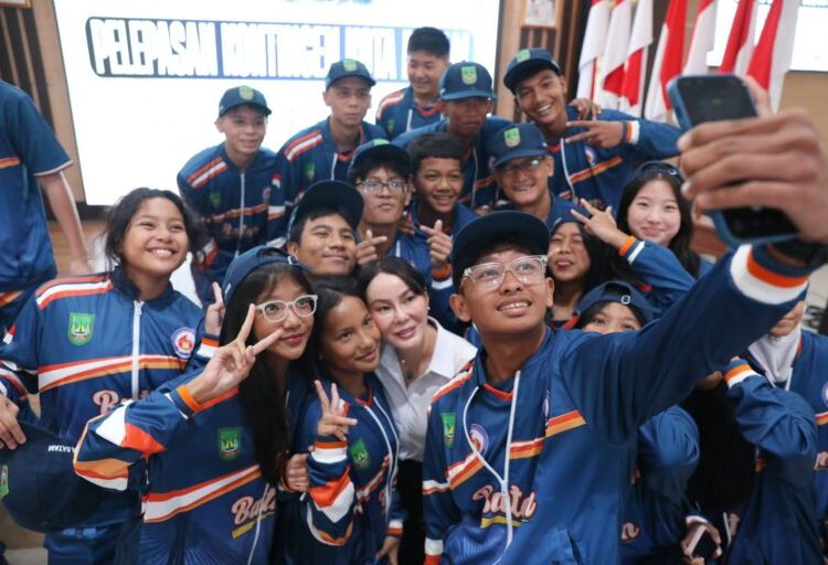 Bakar Semangat Atlet, Wawako Li Claudia Janjikan Bonus Tambahan bagi Peraih Medali di POPDA X Kepri
