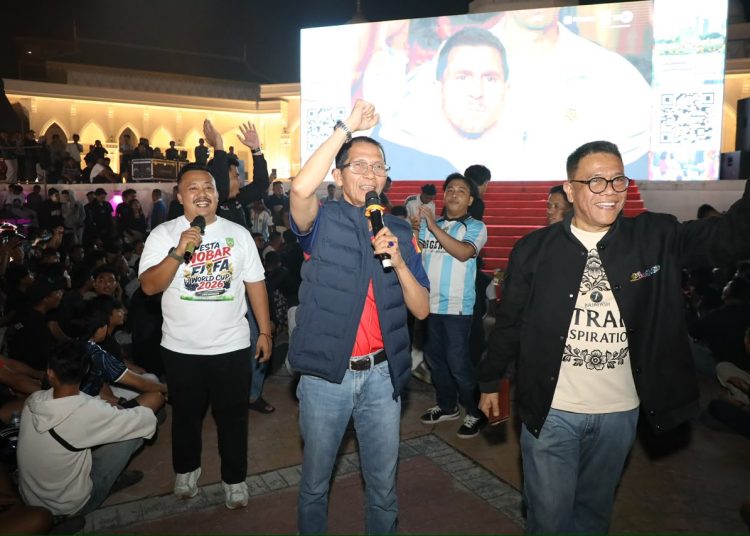 Lautan Warga Padati Engku Putri, Wali Kota Batam Ikut Nobar Final Piala Dunia 2026 Spanyol vs Argentina