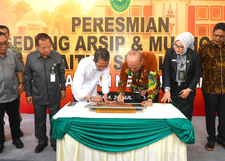 Dukung Pelayanan Hukum, Wali Kota Batam Resmikan Gedung Arsip dan Musala PN Batam