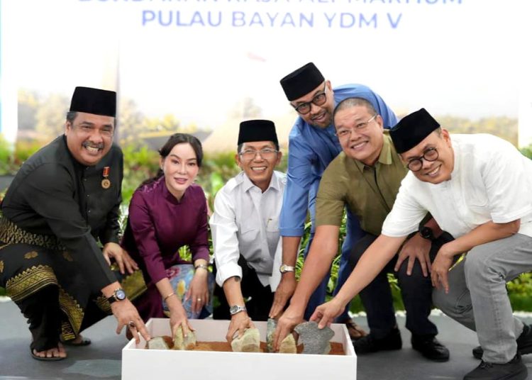 Tata Wajah Pintu Masuk Bandara, Amsakar Bangun Bundaran Raja Ali Marhum Jadi Ikon Baru Batam