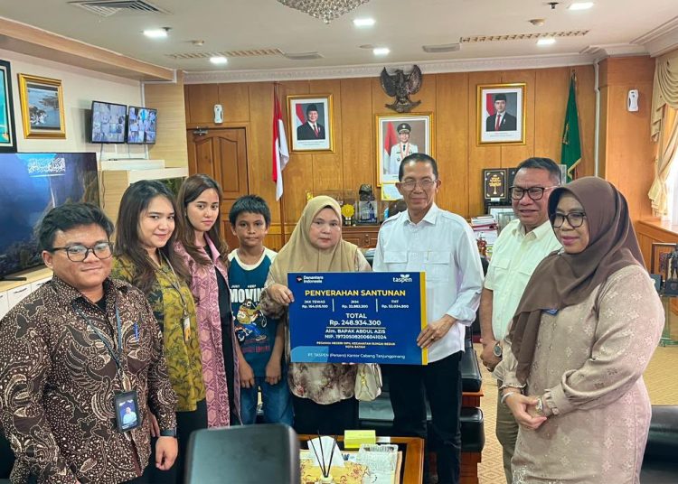 Gugur Saat Tugas, Ahli Waris ASN Sungai Beduk Terima Santunan Taspen Rp248 Juta