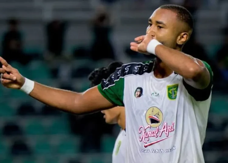 Fernandes Bongkar Rahasia Nyaman di Persebaya Jelang Lawan Port FC