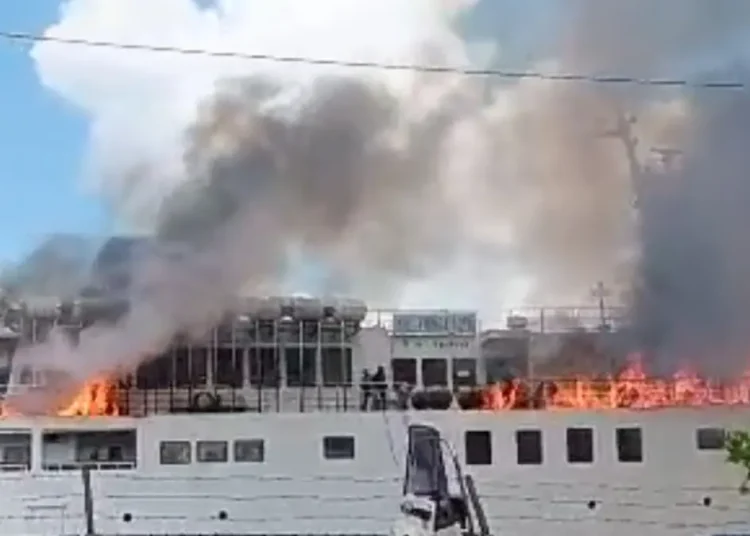 Kapal Prince Soya Terbakar di Pelabuhan Samarinda