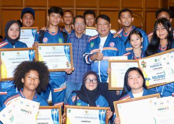 Pemko Batam Beri Bonus Rp823 Juta untuk Atlet Popda X Kepri