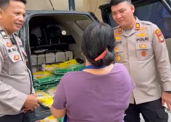 Bantu Stabilkan Harga Pangan, Polsek Lubuk Baja dan Bulog Gelar Pasar Murah