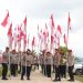 Menjelang HUT Ke-81 RI, Ditresnarkoba Polda Kepri Salurkan Sembako dan Bendera di Tanjung Uma