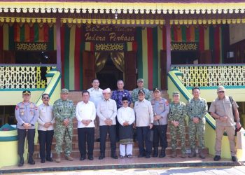 Kunjungan Kerja ke Pulau Penyengat, Kapolda Kepri Dampingi Menko Polkam RI