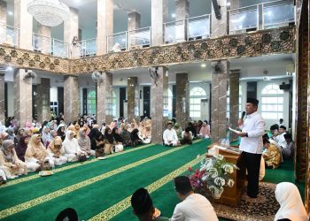 Hadiri Tabligh Akbar di Batam, Gubernur Ansar Ajak Warga Teladani Akhlak Nabi Muhammad SAW