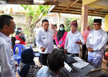 Dampingi Wamenkes II di Posyandu Kencana Tanjungpinang, Gubernur Ansar Ajak Warga Manfaatkan Cek Kesehatan Gratis dan Skrining TB