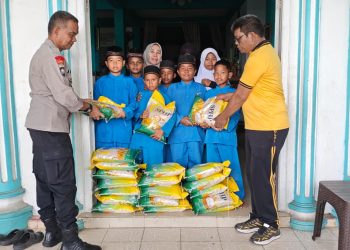 Wujud Kepedulian Sosial, Ditbinmas Polda Kepri Salurkan Bantuan Beras ke Panti Asuhan Miftahul Ulum