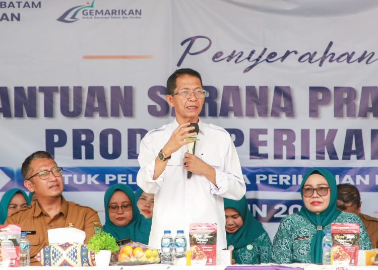 Kucurkan Bantuan Sarana Usaha Perikanan Rp150 Juta, Pemko Batam Berdayakan Ekonomi Keluarga Nelayan