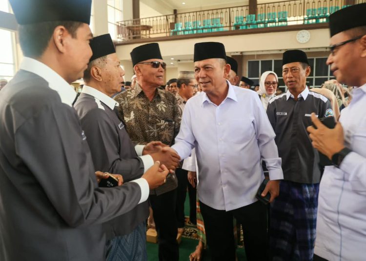 Hadiri Maulid Nabi dan Pengukuhan PKMB, Gubernur Ansar Ahmad Puji Soliditas Warga Bawean di Kepri