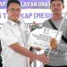 Dukung Ekonomi Pesisir, Aweng Kurniawan Serahkan 100 Mesin Ketinting bagi Nelayan Belakang Padang