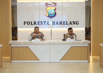 Perkuat Pembinaan Kamtibmas, Kapolresta Barelang Beri Arahan dan Apresiasi Bhabinkamtibmas Berprestasi 2026
