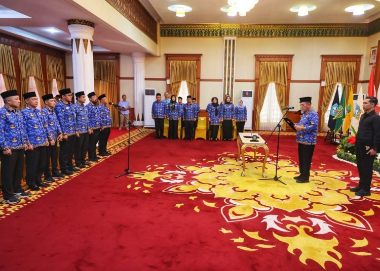 Lantik Pejabat Eselon II dan III, Gubernur Ansar Minta Integritas Tinggi dan Perkuat Kolaborasi Pusat-Daerah