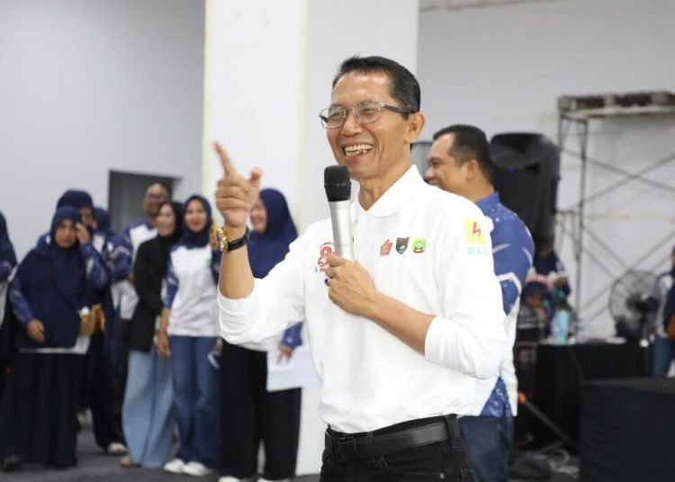 Hadiri HUT RI di Batu Aji dan Batam Kota, Wali Kota Amsakar Paparkan Realisasi 13 Program Prioritas