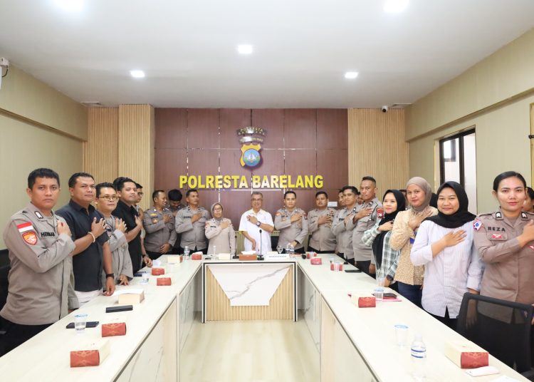 Dukung Inovasi SIBAREN, Polresta Barelang Latih Personel Pelayanan Publik Ramah Kelompok Rentan