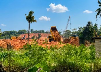Dulu Jadi Primadona Wisata, Kini Pantai Desa Teluk Mata Ikan Terancam Lumpur Proyek