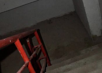 Viral! Detik-Detik Mencekam Tamu Formosa Residence Nagoya Turun dari Lantai 19, Istri Idap Asma dan Tanpa Bantuan
