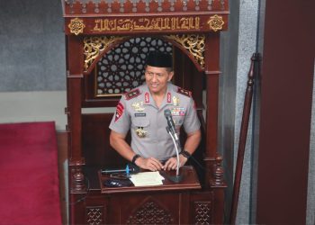 Jumat Keliling di Batam, Kapolda Kepri Ajak Warga Aktifkan Ronda Malam dan Pos Kamling