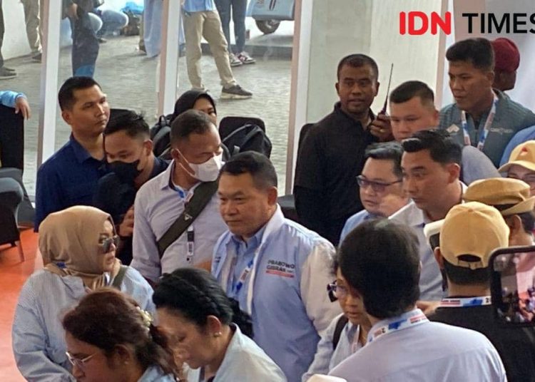 Dudung Abdurachman Naik Jadi Menko Polkam Usai Karier Panjang di TNI dan Istana