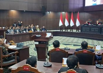 Ferdinand Hutahaean: MK Diprediksi Tak Cabut Status Gibran, Tapi Polemik Ijazah Bisa Terus Membayangi