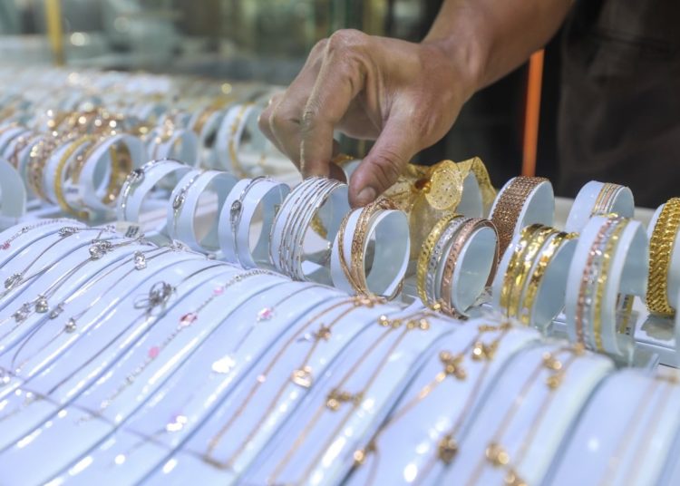 Daftar Harga Emas Perhiasan 8 Oktober 2026: 24 Karat di Lakuemas Rp2,135 Juta per Gram
