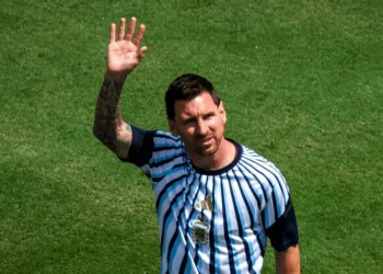 Messi Diganjar Status Anggota Kehormatan River Plate di Monumental