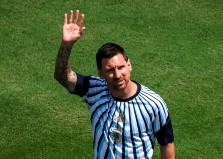 Messi Diganjar Status Anggota Kehormatan River Plate di Monumental
