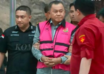 Kejagung Serahkan 5 Tersangka Kasus Motor Listrik Program MBG ke Jaksa Penuntut Umum