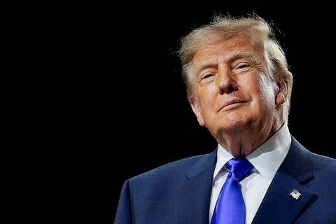 Trump Desak Ukraina Ganti Pemimpin di Tengah Ketegangan Soal Serangan ke Kilang Rusia