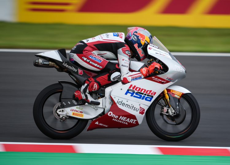 Veda Ega Pratama Jadi Finisher Honda Terbaik di Moto3 Mandalika 2026, Podium Lepas ke KTM
