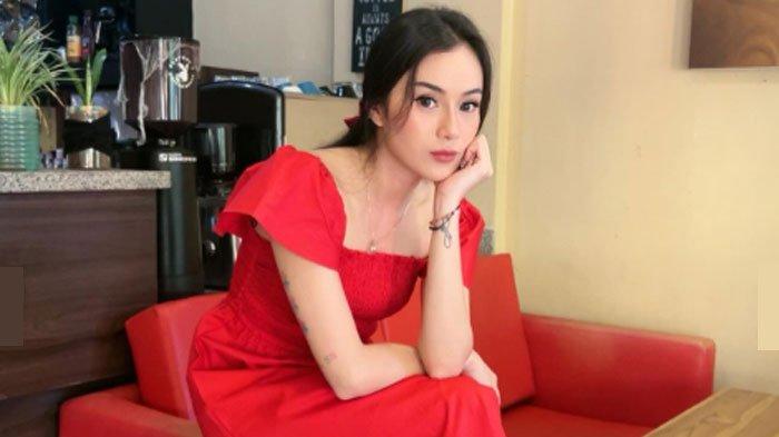 Deteksi Dini, Dara The Virgin Ditemukan Punya Empat Benjolan Jinak di Payudara