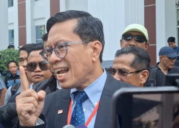 Saksi Pelapor Akui Hanya Lihat Scan Ijazah Jokowi dari Unggahan Internet di Sidang Dokter Tifa