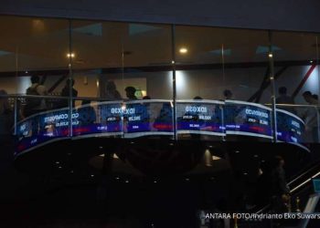 Investor Ritel Diminta Menahan Diri Saat IHSG Tertekan Sentimen MSCI