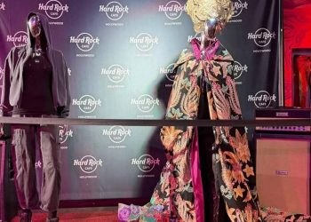 Memorabilia Agnez Mo Dipamerkan Permanen di Hard Rock Hollywood