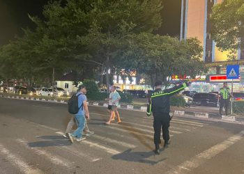 Jaga Kamtibmas Pusat Keramaian, Sat Samapta Polresta Barelang Tingkatkan Patroli KRYD Malam Akhir Pekan