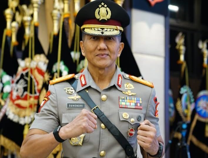 Resmi Sertijab di Mabes Polri, Irjen Suhendri Gantikan Komjen Asep Safrudin Jadi Kapolda Kepri