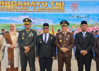 Peringati HUT ke-81 TNI di Tugu Sirih Tanjungpinang, Wagub Nyanyang Dorong Penguatan Pertahanan Kawasan Perbatasan