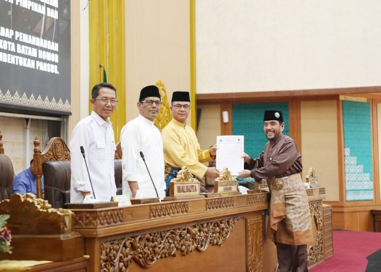 Peringati HJB Ke-197, Pemko Batam Siapkan Rekor MURI Nasi Besar dan Evaluasi Kabut Asap