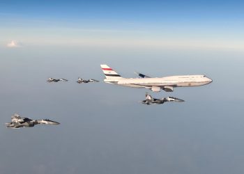 Dikawal Jet Tempur Sukhoi dan F-16, Presiden Mesir El-Sisi Tiba untuk Kunjungan Negara di Jakarta