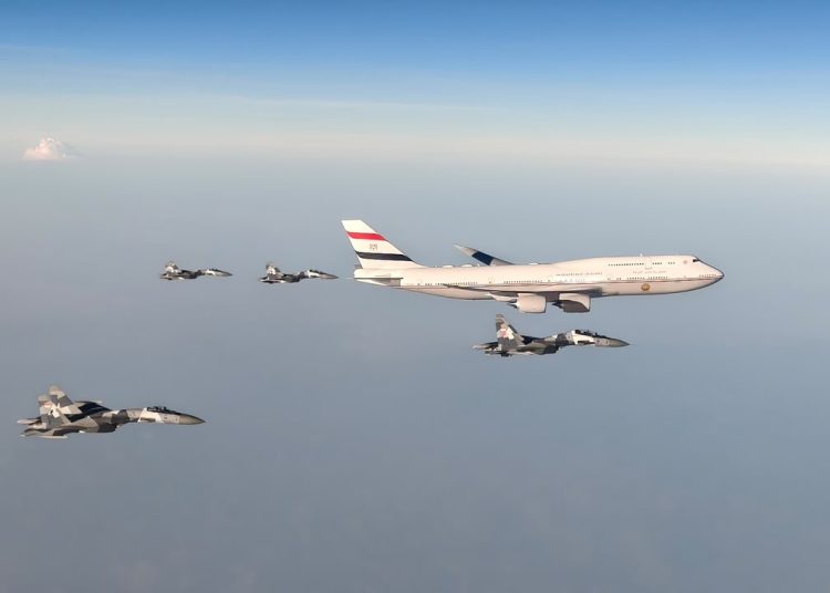 Dikawal Jet Tempur Sukhoi dan F-16, Presiden Mesir El-Sisi Tiba untuk Kunjungan Negara di Jakarta